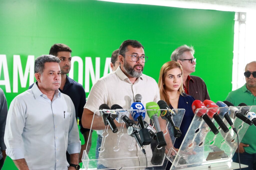 Com nova ação de regularização fundiária, governo Wilson Lima entrega 1,6 mil títulos definitivos somente em 2023 3 Com nova acao de regularizacao fundiaria governo Wilson Lima entrega 16 mil titulos definitivos somente em 2023 1 Foto Mauro Neto Secom 1024x682 1