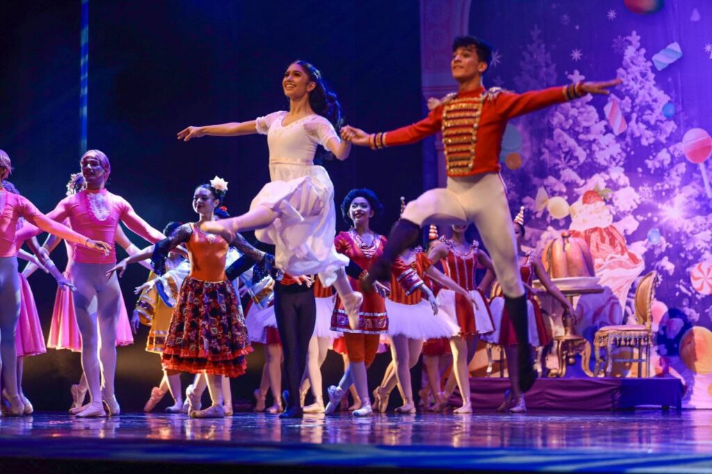 Espetáculo ‘Quebra-Nozes’ encerra temporada no Teatro Amazonas assistido por mais de 5 mil pessoas 2 Cultura Encerramento Quebra Nozes 1 Marcely Gomes 1024x682 1