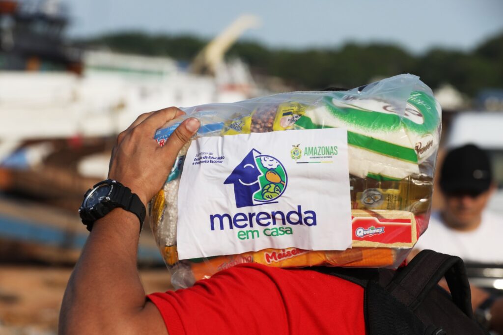 Mais 7 mil kits do programa ‘Merenda em Casa’ foram entregues a estudantes do Amazonas impactados pela estiagem 2 Educacao Merenda em Casa Capital Fotos Euzivaldo Queiroz 6 1024x682 1