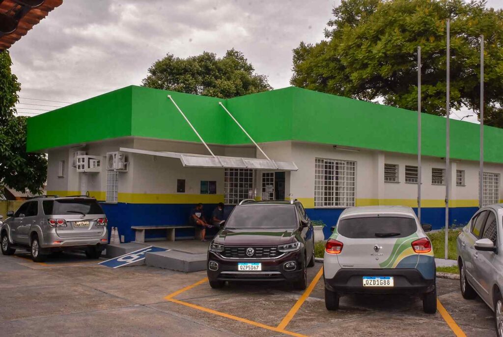 PC-AM prende homem por ameaçar atear fogo na residência da mãe idosa 2 FACHADA DECCI FOTO ERLON RODRIGUES 1024x685 1