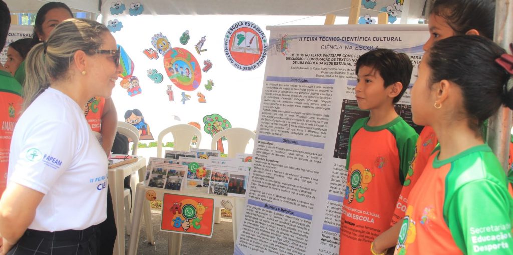 Governo do Amazonas apoia eventos científicos para popularizar a ciência, tecnologia e inovação no Amazonas 2 FAPEAM 2a Feira Tecnico Cientifica Cultural Ciencia na Escola Fotos Acervo da Camila Braga 3
