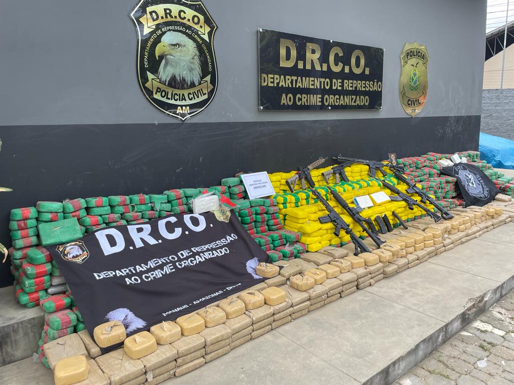 Polícia Civil do Amazonas apreendeu mais de 12 toneladas de drogas em 2023, avaliadas em R$ 167 milhões 3 PC AM MAIOR APREENSA771 O DE COCAI769 NA DRCO FOTOS ERLON RODRIGUES 2