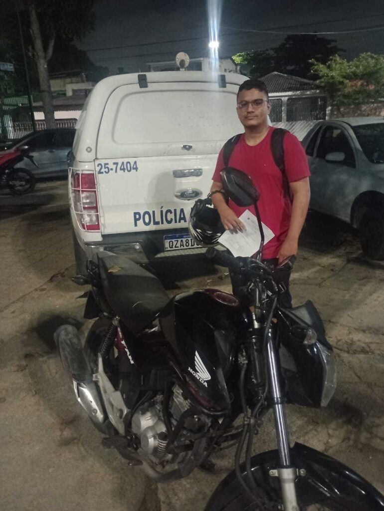 Polícia Militar do Amazonas recupera cinco veículos com restrição de roubo 3 PMAM 8aCICOM LOCALIZA MOTOCICLETA FOTOS DILVULGACAO PMAM 770x1024 1