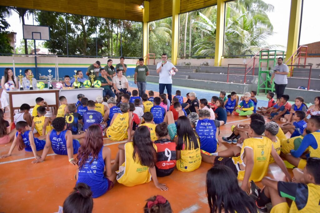Sedel realiza visita estratégica com equipe do Pelci em Codajás 2 SEDEL Encontro reuniu liderancas e atletas de base local FOTO Divulgacao Sedel 1024x683 1