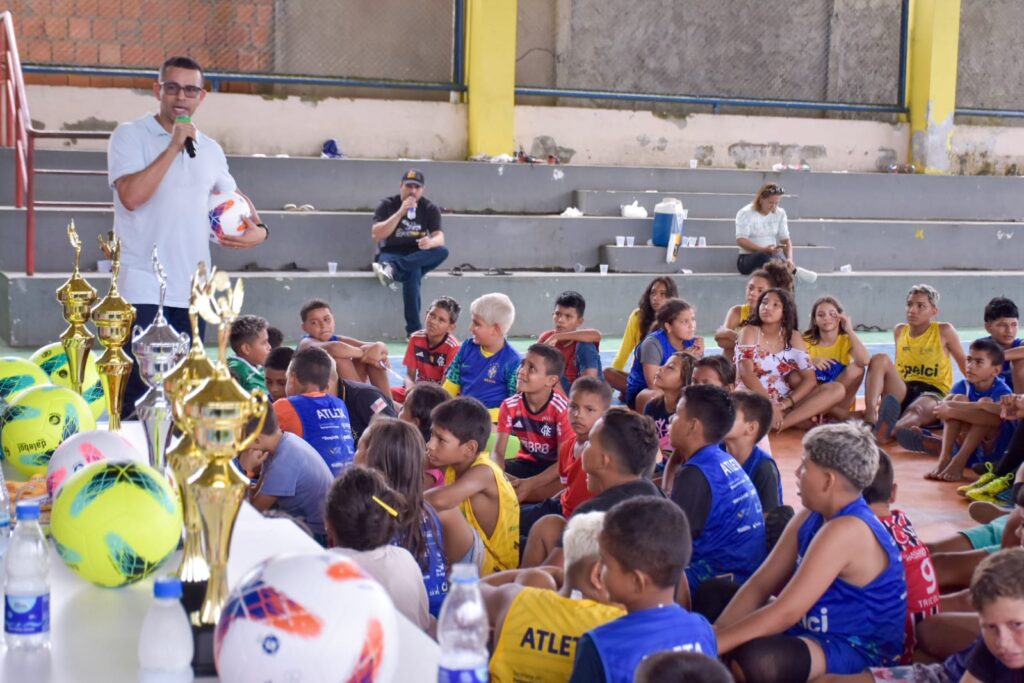 Sedel realiza visita estratégica com equipe do Pelci em Codajás 3 SEDEL Sedel realiza visita estrategica com equipe do Pelci em Codajas FOTO Divulgacao Sedel 1024x683 1