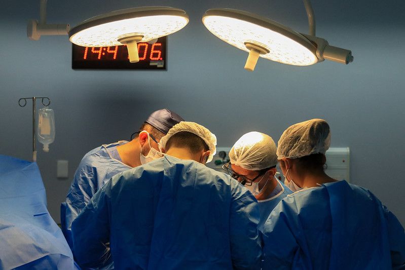 ‘A minha vitória chegou’, diz paciente que recebeu rim do marido no 45º transplante renal do ano realizado pelo Governo do Amazonas 3 Transplante Renal 1 Foto Mauro Lima Secom