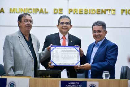 Deputado João Luiz recebe Título de Cidadão de Presidente Figueiredo