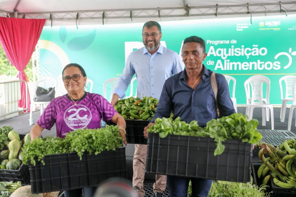 Wilson Lima entrega 80 toneladas de alimentos adquiridos da agricultura familiar a instituições que atendem 10 mil famílias 3 Wilson Lima entrega 80 toneladas de alimentos adquiridos da agricultura familiar a instituicoes que atendem 10 mil familias 6 Foto Mauro Neto Secom 1024x682 1
