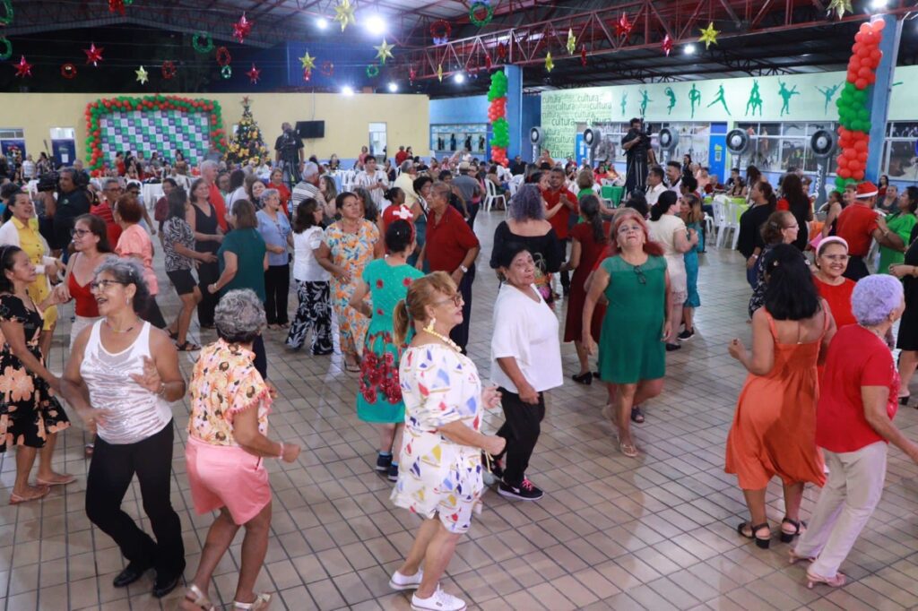 Centro Estadual de Convivência da Família é palco do último Carrossel da Saudade de 2023 4 carrossel da saudade fotos jimmy christian1 1024x682 1