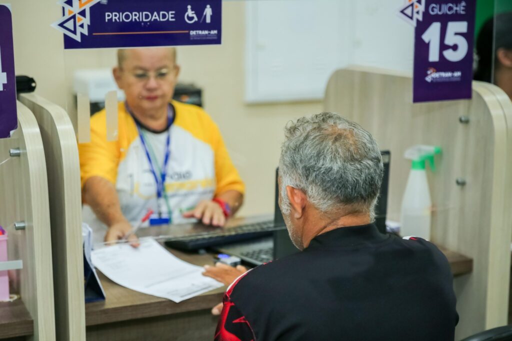 No Amazonas, renovação de CNH para idosos acima de 70 anos passa a ser gratuita 2 Atendimento Idoso Detran AM 1024x682 1