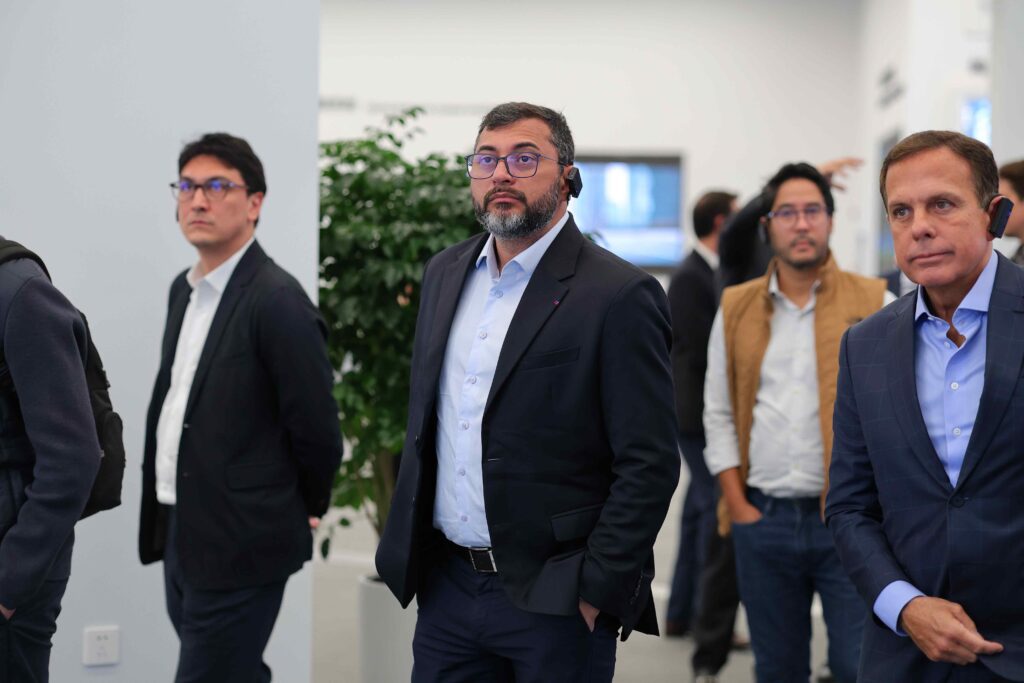 Wilson Lima visita empresas na China com operação no PIM e destaca credibilidade do Amazonas para atrair novos investimentos 3 China Fotos Diego Peres 1 1024x683 1