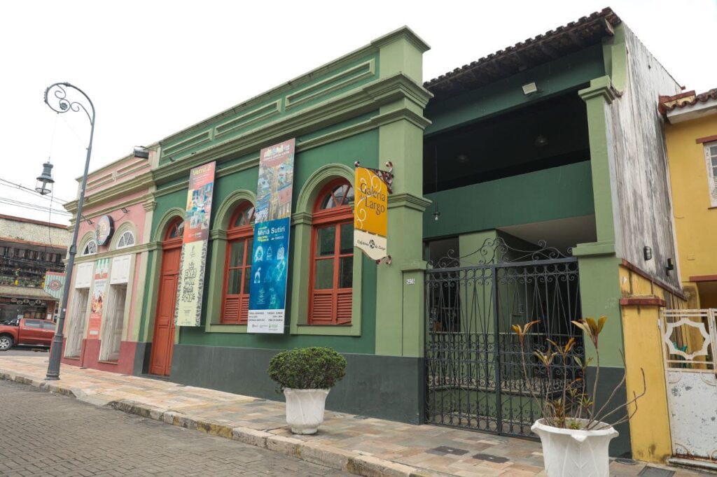 Mostras, exposição literária e visitação pública estão na agenda cultural do fim de semana em Manaus 3 Cultura Galeria do Largo 1 Marcely Gomes 1 1024x682 1