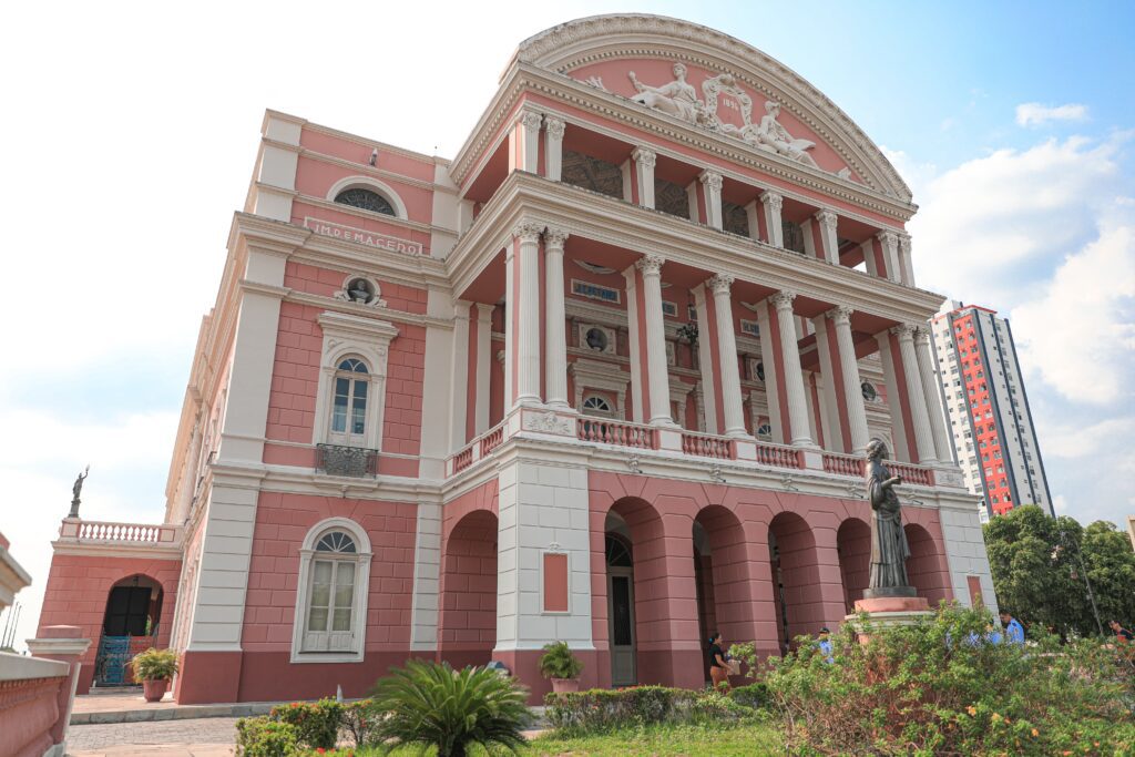 Teatro Amazonas e Palacete Provincial reabrem para visitação do público nesta semana 2 Cultura Teatro Amaazonas 1 Marcely Gomes 1024x683 1