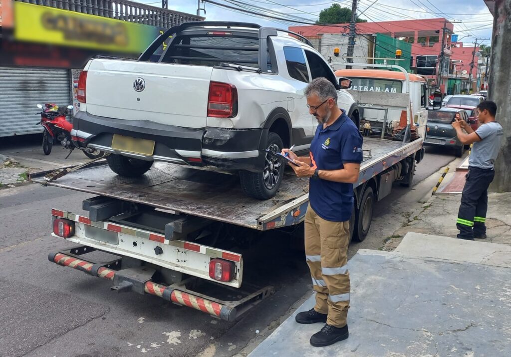 Detran Amazonas flagra motorista alcoolizado após colisão 2 DetranAM Fiscalizac807 a771 o FOTO1 Divulgacao 1024x715 1