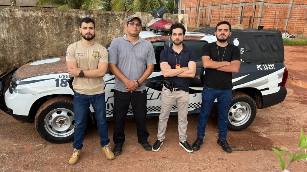 PC-AM e Polícia Civil do Mato Grosso prendem homem procurado por duplo homicídio e homicídio tentado 2 EQUIPE POLICIAL BOCA DO ACRE FOTO DIVULGACAO 1024x576 1