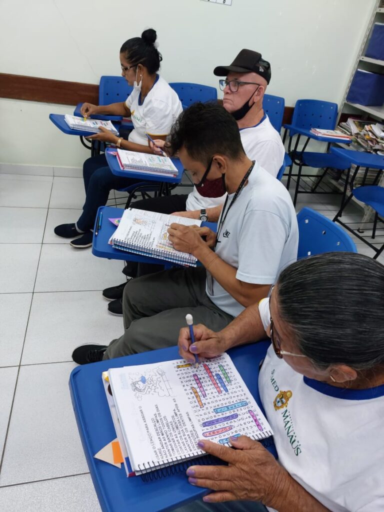 FUnATI e Semed abrem matrículas para a escolarização de adultos e pessoas idosas 2 FUnATI Escolarizacao de Adultos 3 768x1024 1