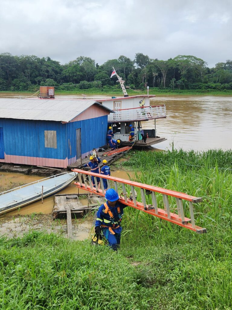 Governo do Amazonas conclui implantação de LED em Itamarati 5 IluminaAmazonas Itamarati 2 768x1024 1