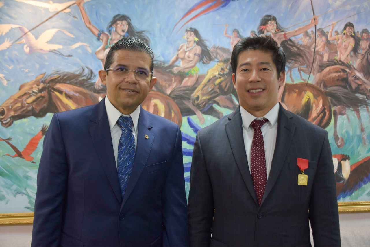 Nuriam coordenado pelo deputado Joao Luiz participara de assinatura de acordo inedito com Unesp Ufam e Ibrachina para cursos de Mandarim em Manaus