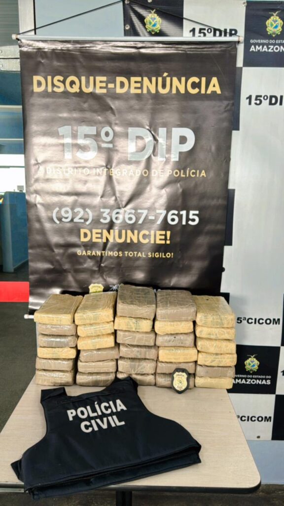 PC-AM apreende 30 quilos de maconha do tipo skunk oriunda do município de Barcelos 2 PC AM DROGAS APREENDIDAS 1 576x1024 1