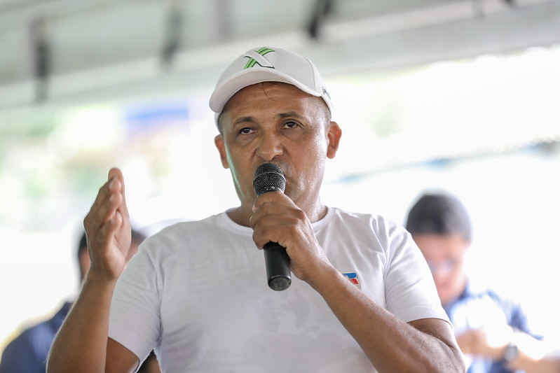 Moradores de Manacapuru comemoram melhorias após pavimentação de ramais 2 Pavimentacao de Ramais Manacapuru Morador Douglas Santana Foto Alex Pazuello Secom