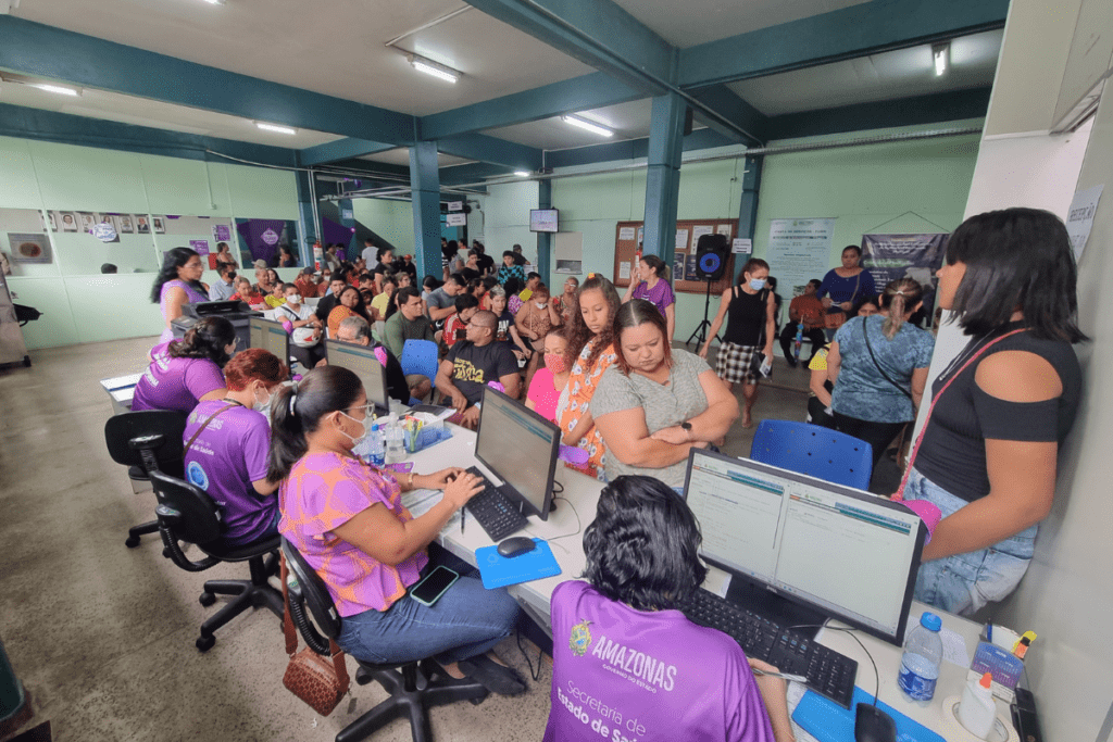 Saúde do Amazonas realiza Mutirão Dermatológico e atende 1,5 mil pessoas 2 SES AM Mutirao Dermatologico Hanseniase FUHAM 1 1 1024x683 1