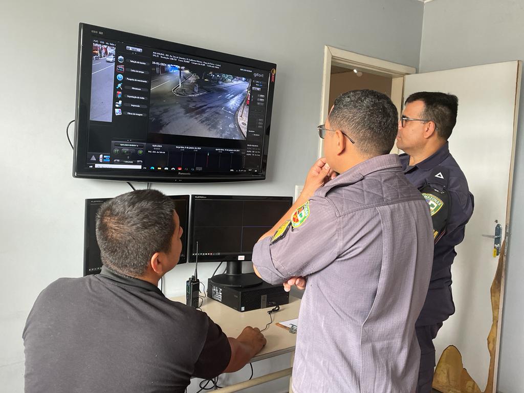 Sala de videomonitoramento é inaugurada para reforçar combate à criminalidade no Centro de Manaus 2 SSP AM SALA VIDEOMONITORAMENTO FOTOS NONATO RODRIGUES SSP AM 03