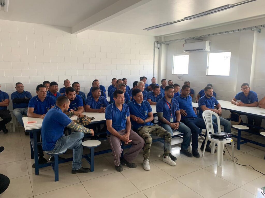 ADS realiza treinamento a equipe da empresa RR Serviços de Transporte e Navegação LTDA 2 ADS ADS realiza treinamento a equipe da empresa RR Servicos de Navegacao Cidade LTDA Foto Divulgacao ADS 1 1024x768 1