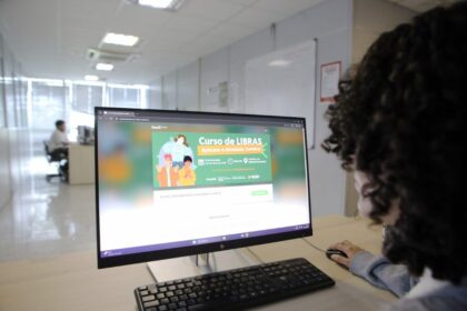 Amazonastur Inscricoes abertas para curso de libras Foto Lucas Silva Amazonastur01205 1024x683 1