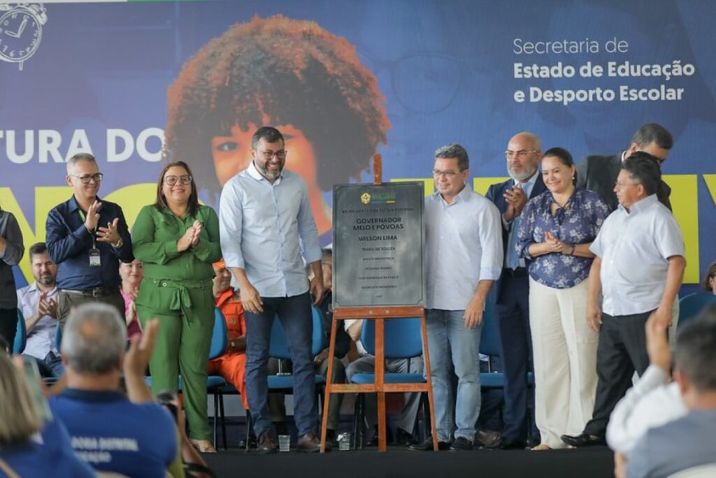 Wilson Lima abre ano letivo com ampliação do ensino bilíngue e inauguração de 32 laboratórios de robótica e ensino tecnológico 7 Ano letivo Diego Peres 1 1 1024x683 1