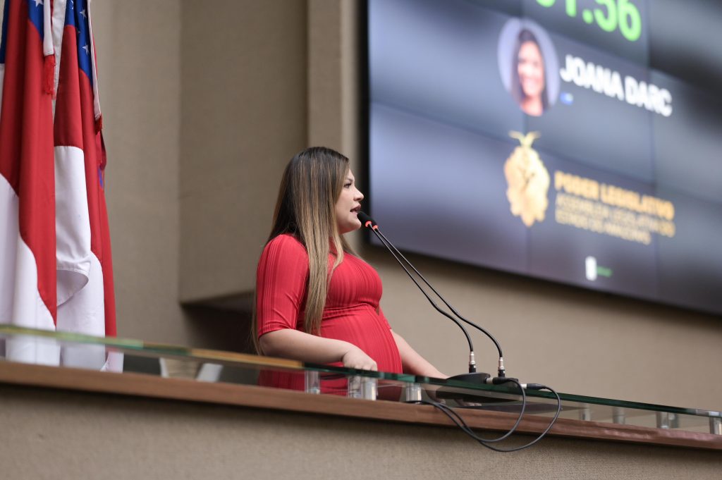 Apos ataque de rinheiros nas redes sociais Joana Darc recebe apoio dos deputados da Assembleia Legislativa do Amazonas 1024x681 1