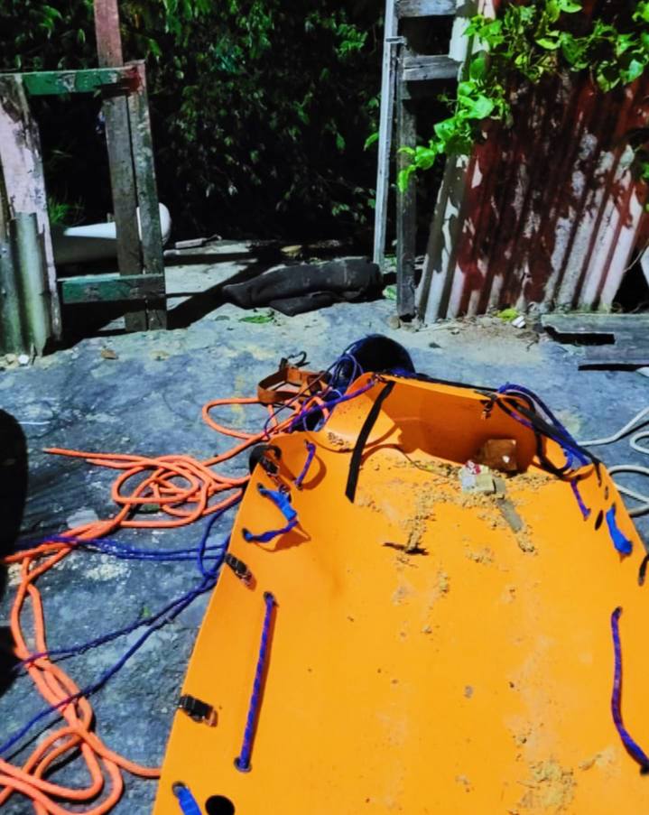 Bombeiros resgatam homem que caiu de barranco de 60 metros de altura no bairro Jorge Teixeira 3 CBMAM RESGATE DE VITIMA DE QUEDA DE BARRANCO 2