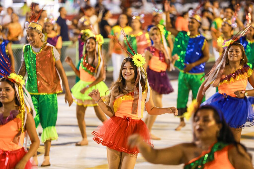 Carnaval na Floresta: Escolas de samba do acesso B apostam na diversidade de temas nos desfiles do Sambódromo 3 Cultura Desfile Grupo de Acesso B 2 Marcely Gomes 1024x682 1