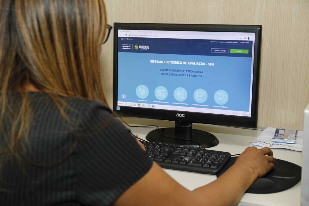 Educação de Jovens e Adultos: último dia das inscrições para o Provão Eletrônico 2 Educacao Provao Eletronico Foto Euzivaldo Queiroz 1 1 1024x683 1