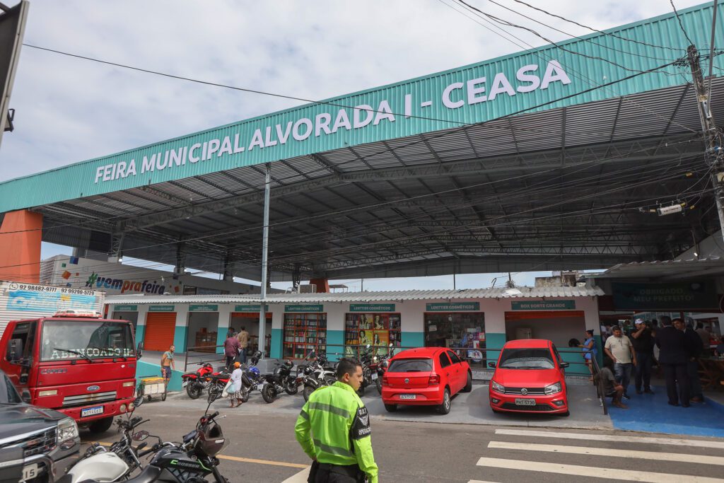 Governo do Amazonas e Prefeitura de Manaus entregam feira do Alvorada I revitalizada 2 FEIRA ALVORADA TIAGO CORREA UGPE01 1024x683 1