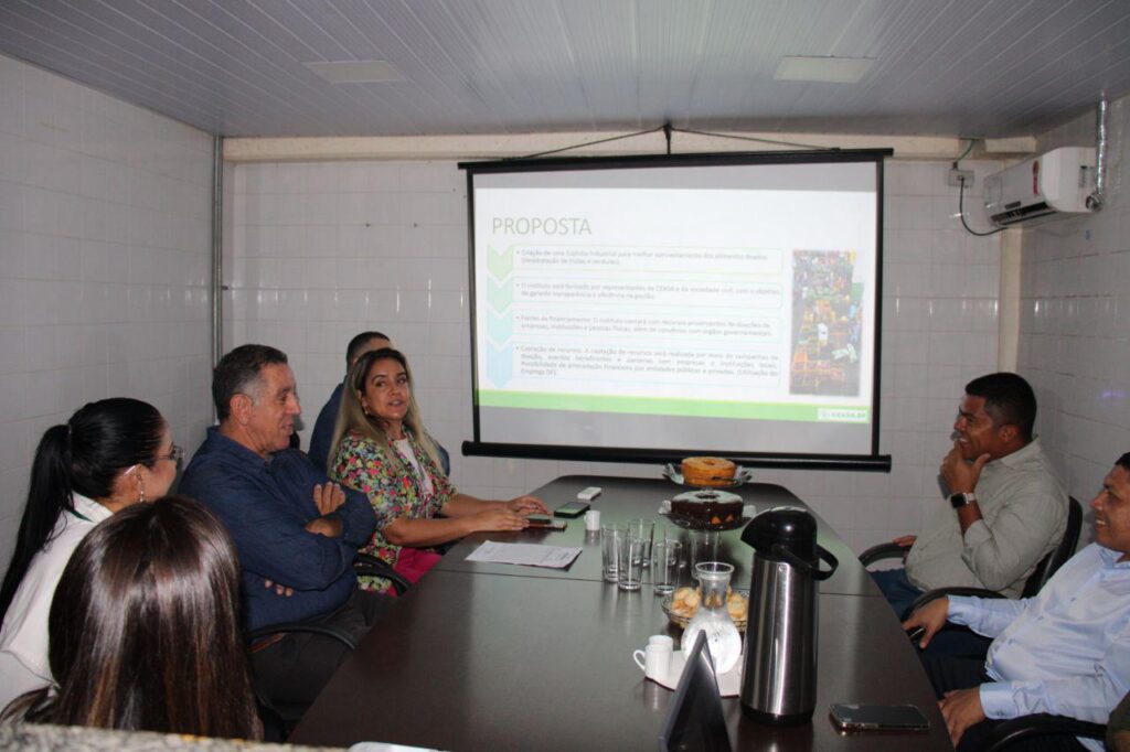 Em Brasília, Sepror visita Banco de Alimentos para tratar de políticas públicas para redução de desperdício de alimentos 3 FOTO Gilvanete Costa Banco de Alimentos 03 1024x682 1