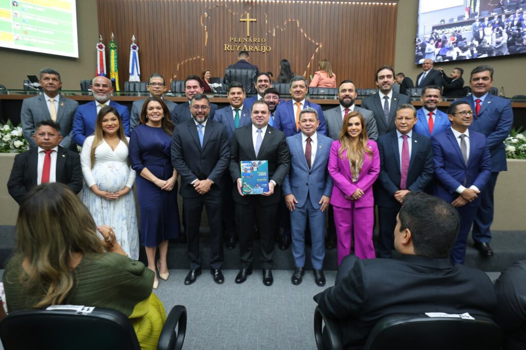 Na abertura dos trabalhos legislativos, Wilson Lima ressalta alinhamento entre poderes e manutenção de investimentos em áreas prioritárias em meio a desafios 3 Foto Diego Peres 2 1024x682 1