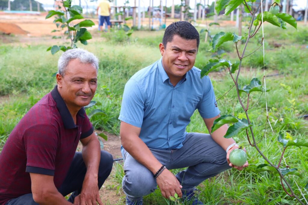 Sistema de irrigação contribui para a produção de maracujá e mamão em Iranduba 2 Foto Isaac Maia Sepror Producao Rural de Iranduba 02 1024x682 1