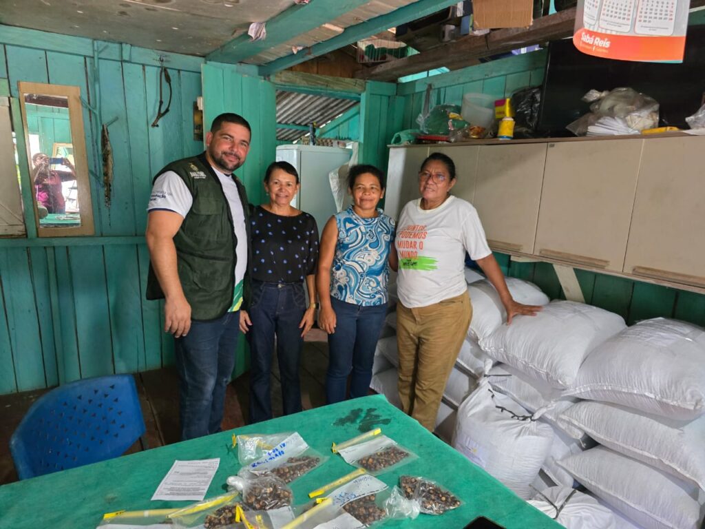 Idam participa de I Feira de Produtos Agroecológicos Orgânicos em Presidente Figueiredo 3 Idam Feira de Produtos Agroecologicos Presidente Figueiredo Fotos Divulgacao 1 1024x768 1