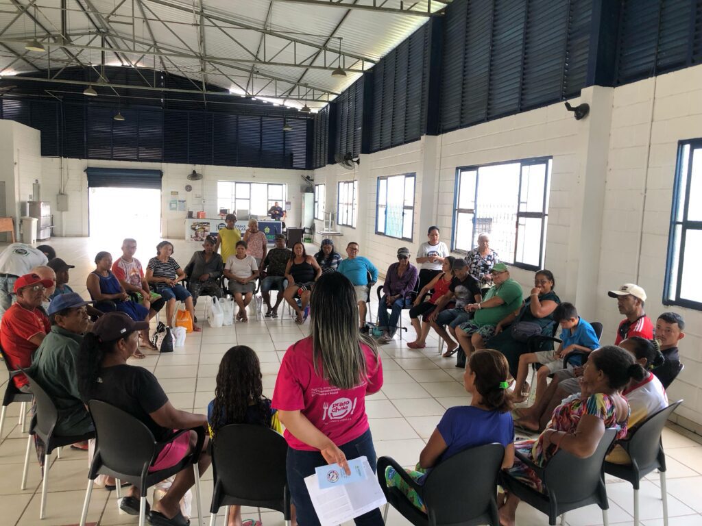 Usuários da cozinha Parque São Pedro participam de oficina sobre mercado de trabalho 3 PALESTRA PRATO CHEIO DIVULGACAO SEAS 2 1024x768 1