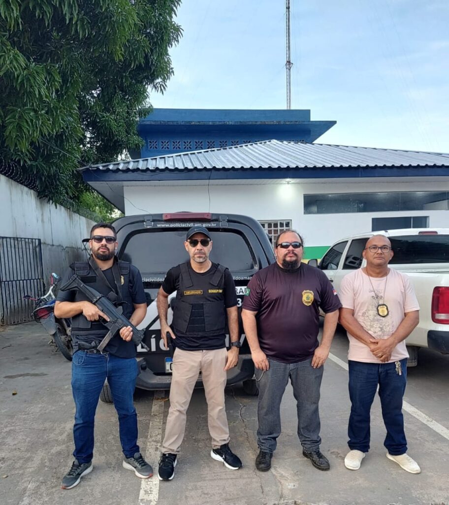 Policia Civil do Amazonas prende homem por ameaça familiares e vizinhos em Itapiranga 2 PC AM EQUIPE POLICIAL DIVULGACAO 912x1024 1
