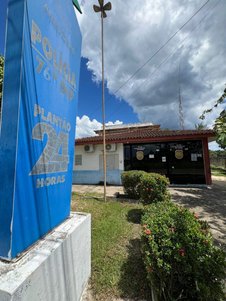 PC-AM prende homem que saiu de Barcelos para vender drogas em Santa Isabel do Rio Negro 2 PC AM FACHADA SANTA ISABEL DO RIO NEGRO DIVULGACAO 2 768x1024 1