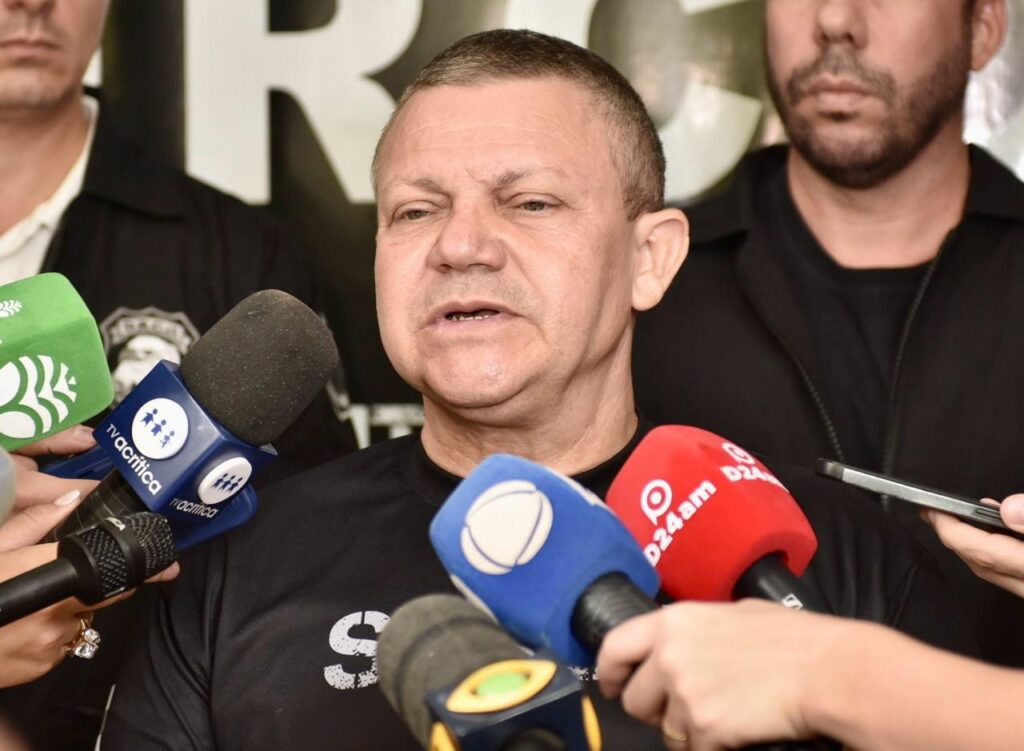 Polícia Civil do Amazonas apreende cerca de uma tonelada de drogas no rio Solimões, avaliada em R$ 9,5 milhões 9 PCAM CEL ALGENOR TEIXEIRA SECRETARIO EXECUTIVO DE OPERACOES FOTO ERLON RODRIGUES 1024x751 1
