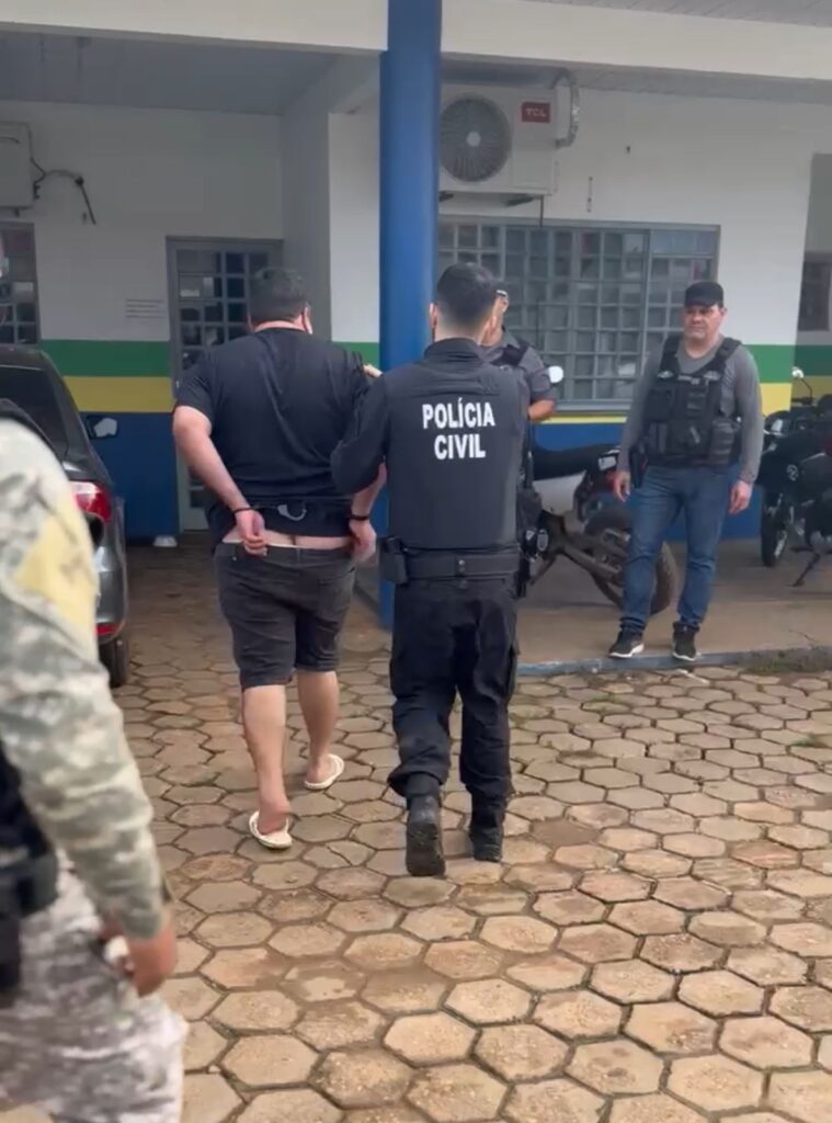 PC-AM deflagra Operação Falso Sorteio e desmantela esquema milionário de rifas ilegais em Humaitá 2 PCAM OPERACAO FALSO SORTEIO EM HUMAITA FOTO DIVULGACAO 4 759x1024 1