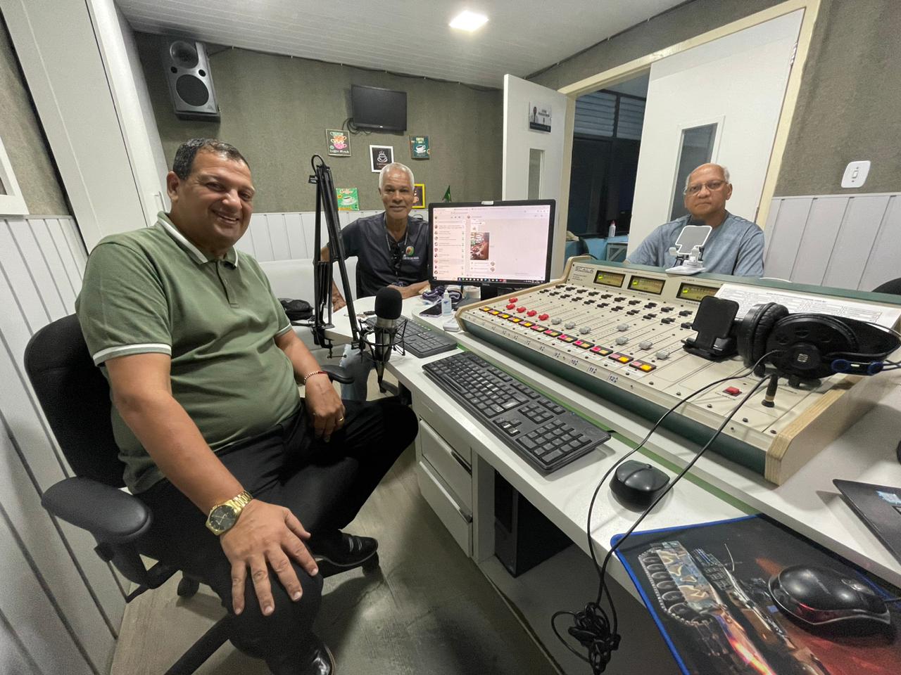 Rádio Encontro das Águas FM celebra quatro anos de transmissão com abrangência em mais de 20 cidades 2 Radio Encontro das Aguas FM Foto Divulgacao 1