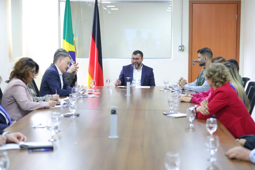 Em reunião com parlamentares alemães, Wilson Lima destaca importância do apoio de países mais ricos para preservação da Amazônia 2 Reuniao com parlamentares da Alemanha Foto Diego Peres 1 1024x683 1