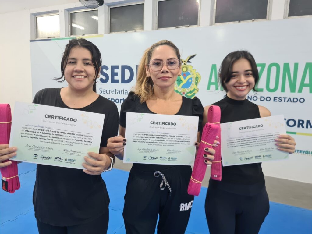 Governo do Amazonas capacita mulheres em autodefesa e promove o combate ao sedentarismo 4 SEDEL Curso coordenado pela Sedel com apoio do Governo do Amazonas FOTO Julcemar Alves 1024x768 1