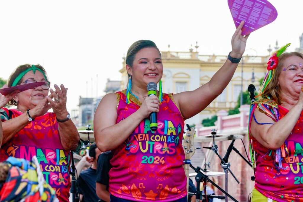 Banda de carnaval ‘Maria Vem com as Outras’ chega à sua 12ª edição combatendo a violência contra as mulheres 4 Secretaria Jussara Pedrosa Foto Licoln Ferreira Sejusc 4 1024x682 1
