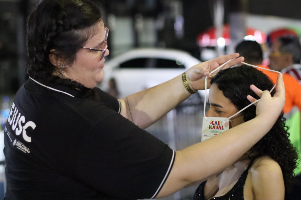 Carnaval na Floresta: crianças menores de 12 anos não poderão assistir às apresentações do Carnaboi 2024 3 Sejusc adolescentes de 12 a 17 anos devem estar identificados e com um adulto responsavel Fotos Ygson Franca Sejusc 3 1024x682 1
