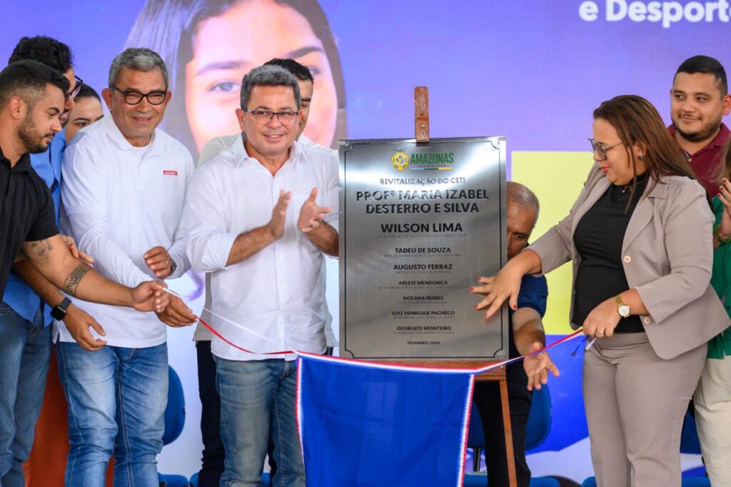 Tadeu de Souza entrega 461 escola revitalizada em Iranduba 01 Foto Ricardo Machado SGVG 1024x682 1