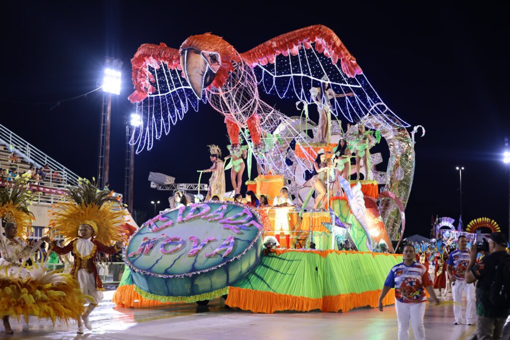 Carnaval na Floresta: Escolas de Samba do Grupo de Acesso A disputam o direito de ingressar na elite do Carnaval de Manaus 3 cultura desfile das escolas acessoA cidade nova marcely gomes 1024x683 1